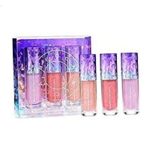 ‼️PRICE DROP‼️NEW‼️HTF Becca x Barbie Ferreira Lip Gloss Kit - Picture 2 of 5